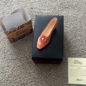 Just The Right Shoe Tassels Coral Heels item # is 25090